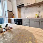 Apartamento Soft Landing - Close To Airport With Free Parking Cluj-Napoca