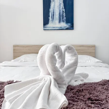 Soft Landing - Close To Airport With Free Parking *