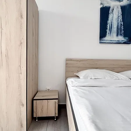 Soft Landing - Close To Airport With Free Parking Lägenhet *