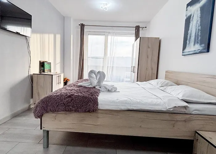 Soft Landing - Close To Airport With Free Parking *